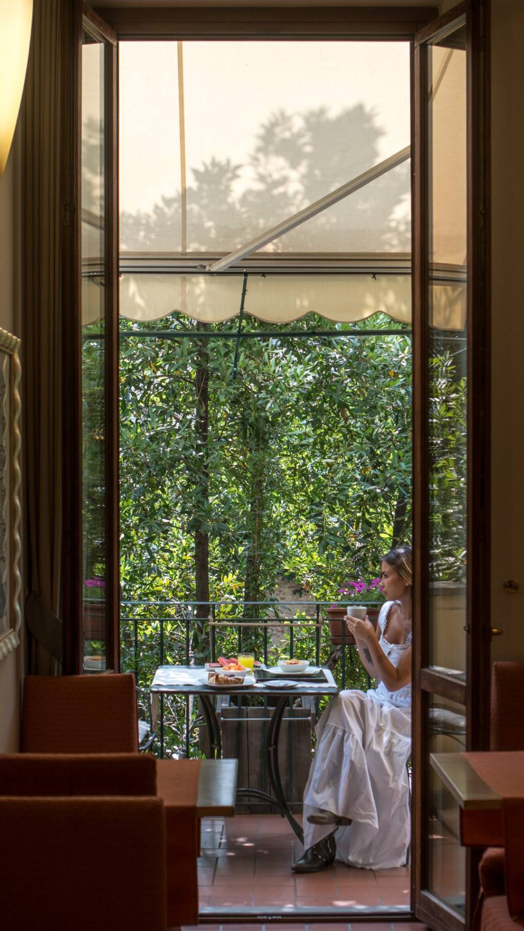 Hotel-Caravaggio-Firenze-13-terrazza-colazione-foto-verticale